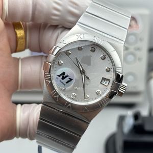 Nouveaux produits : Montre mécanique de plongée pour homme, style célébrité personnalisé, avec réserve de marche lumineuse discrète, en métal tendance - Product Image 2