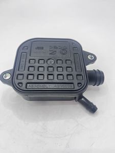 อะไหล่เครื่องยนต์ดีเซล 6745-21-7130 6745217130 เหมาะสำหรับรถขุดโคมัตสุ PC300-8M0 PC350-8 เครื่องยนต์ SAA6D114E-3 ฝาครอบท่อไอเสีย - Product Image 5