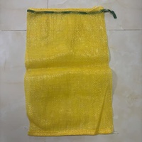 Herbruikbare geventileerde op maat gemaakte groothandels PP-mesh zakken met trekkoord (5kg, 10kg, 25kg, 50kg) voor uien, knoflook, aardappelen en andere producten.