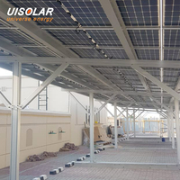 UISOLAR Maßgefertigtes Aluminium-Solarcarport-Stromsystem Vierpfosten-Struktur Polykristallines Silizium Kommerzieller Parkplatzüberdachung