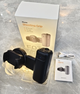 Poignée de stabilisation portable pour téléphone avec télécommande Bluetooth, stabilisateur de caméra sans fil pour selfie avec lumière d'appoint pour téléphones - Product Image 5