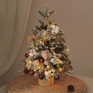 <span class=keywords><strong>Mini</strong></span> sapins nobles: pré-décorés avec des lumières, des ornements et des arcs, parfaits pour la décoration de la maison/fête - Product Image 4