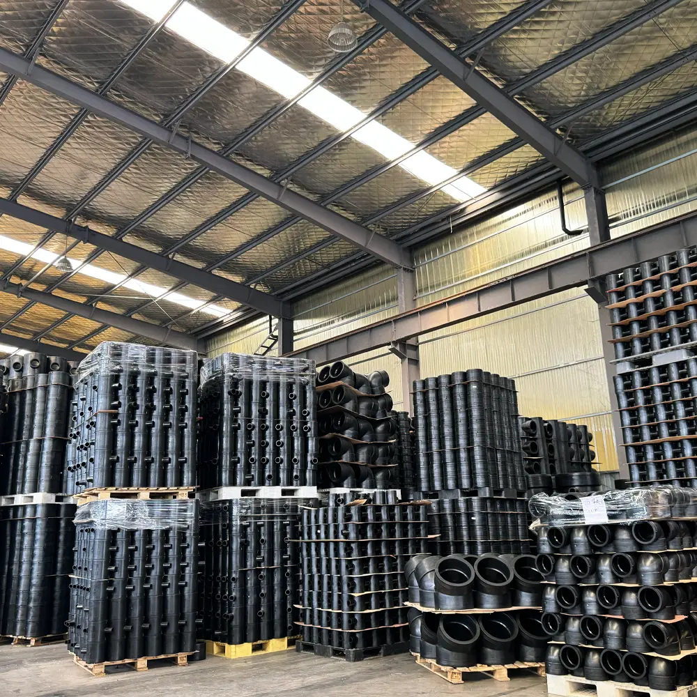 צימוד צינור היתוך קת פלסטיק PE HDPE מצמד אלקטרופוזיציה מצמד ניקוז סיפון TEE אוגן צלב צינור מחיר התאמת