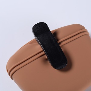 <span class=keywords><strong>Pochette</strong></span> de friandises en silicone pour chien biodégradable sac d'entraînement à l'alimentation pour animaux de compagnie avec fermeture magnétique pour les promenades - Product Image 4