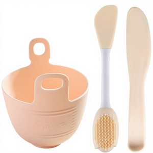 Juego <span class=keywords><strong>de</strong></span> tazón y brocha <span class=keywords><strong>de</strong></span> <span class=keywords><strong>silicona</strong></span> para mascarillas DIY - Tazón mezclador <span class=keywords><strong>de</strong></span> gran capacidad <span class=keywords><strong>de</strong></span> 3 mm <span class=keywords><strong>de</strong></span> grosor + Aplicador/spatula <span class=keywords><strong>de</strong></span> doble punta y cuchara medidora - Product Image 3