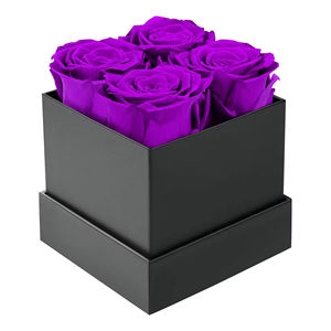 Coffret Cadeau de Roses Éternelles – 4 Roses Stabilisées Véritables et Immortelles dans une Boîte Carrée – Idéal Fête des Mères et Nouvel An - Product Image 3