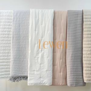 <span class=keywords><strong>Couvre</strong></span>-<span class=keywords><strong>lit</strong></span> en microfibre brodé, léger, ensemble de literie en microfibre - Product Image 3