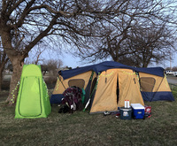 Tente de camping portable pour 10 personnes, 3 chambres, en polyester Oxford imperméable, pour les aventures en plein air, les pique-niques en famille, design de tente tunnel