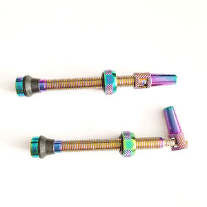 Accesorios de bicicleta sin cámara de aleación de aluminio con válvula Presta de 48mm de alta calidad en color neón fabricados en EE. UU. - Product Image 2