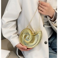 Sac de soirée tendance Aimiqi en forme de coquille 2026 – Nouveau sac bandoulière brillant à chaîne avec fermoir à loquet – Fabriqué en Chine