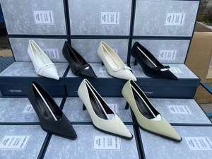 Moda Yüksek Topuklu Kadın Ayakkabıları Yüksek Kaliteli Fiyonklu İncili Düğün Ayakkabıları Karışık Toptan Satış - Product Image 4