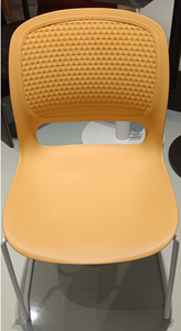 Modern Plastic <b>Dining</b> <b>Chair</b> With Metal Legs <b>Stackable</b> Design For Home And Restaurant Use bulk restaurant <b>chairs</b> - Product Image 6