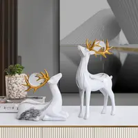 Ornamen Dekorasi Desain Animano Seni Natal Nordic Ornamen Meja Rusa Resin untuk Rumah Kantor Dekorasi Ruang Tamu Grosir