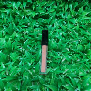 <span class=keywords><strong>Gloss</strong></span> à lèvres transparent avec capuchon carré noir, effet brillant et pailleté au beurre de karité, <span class=keywords><strong>pour</strong></span> la vente en gros et <span class=keywords><strong>les</strong></span> marques privées - Product Image 1