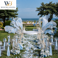 Nouvelles décorations de mariage fabriquées en Chine, grand toile de fond à pétales, ensemble de sept pièces en fer forgé et tulle pour intérieurs d'hôtels et présentations extérieures