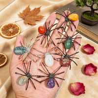 En gros : Sculpture d'araignée en cristal naturel, Araignée en métal avec pierres gemmes roulées mélangées pour bijoux et cadeaux d'Halloween