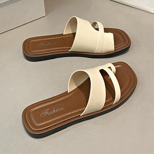 Pantoufles pour femmes, élégantes et polyvalentes, pantoufles de plage pour l'été, adaptées à une utilisation en extérieur avec design antidérapant - Product Image 6