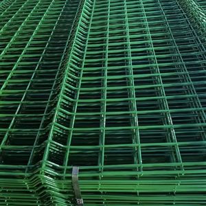 Panneaux de clôture en treillis métallique robuste pour la sécurité extérieure, la délimitation des jardins et la protection anti-escalade - Product Image 6