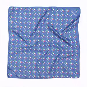 وشاح حريري مربع مطبوع بشعار مخصص على الوجهين من حرير التوت الفاخر للنساء - Product Image 5