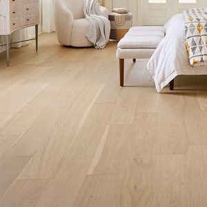 Parquet contrecollé en chêne blanc européen de 15 mm, qualité AB, finition brillante à trois couches, confortable, système de clic, conforme à la norme IEC62321, idéal pour les projets de rénovation - Product Image 1