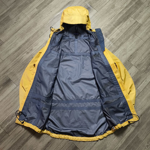 Nhà sản xuất áo khoác ngoài bằng vàng tùy chỉnh, áo khoác chống nước cho nam và nữ - Product Image 4