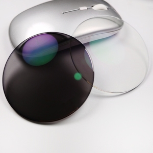Proveedor de lentes ópticas Fotocromáticas 1,59 Photogrey AR Revestimiento Lentes para anteojos Lentes ópticas - Product Image 2
