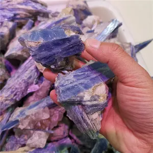 도매 자연 거친 천문학적 블루 kyanite 카보 숑 블루 거친 kyanite 돌 거친 kyanite