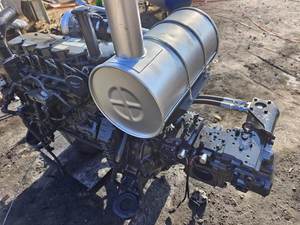 Motor de excavadora diésel usado original de 6 cilindros 6D107E-1 para maquinaria de construcción Komatsu con excelentes condiciones de trabajo - Product Image 4