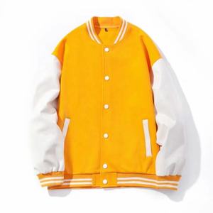 Veste de baseball personnalisée de haute qualité en cuir violet pour homme, style streetwear vintage avec manches en fourrure - Product Image 2