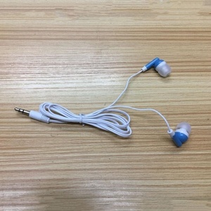 Venta al por mayor MP3 Auriculares intrauditivos con cable para teléfono móvil y tableta Auriculares de color de 3,5mm Auriculares de música universales de trigo Auriculares - Product Image 4