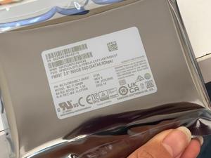 Horng Shing โซลิดสเตทไดรฟ์ใช้ MZ7L3960HBLT-00A07 PM897 2.5 960G SATA 6Gbps SSD - Product Image 3