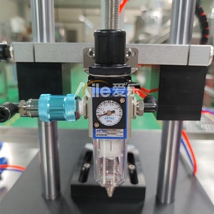 Machine à sertir pneumatique semi-automatique rouleau d'huile essentielle de parfum sur bouteille en verre pour 30ml 50ml machine à sertir le parfum des femmes - Product Image 4