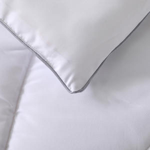 <span class=keywords><strong>Couette</strong></span> pour enfants américaine imprimée en 3D biologique imprimé <span class=keywords><strong>licorne</strong></span> en microfibre matelassée - Product Image 3