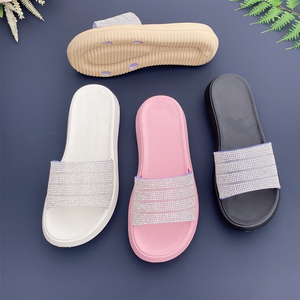 รองเท้าแตะนุ่มสำหรับวัยรุ่นแฟชั่นใหม่ทำตามสั่ง - Product Image 4