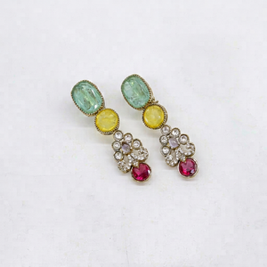 Pendientes colgantes 11805Dangle con baño de Mehandi, circonita cúbica, piedras preciosas coloridas, diseño floral, pendientes colgantes de lujo para bodas. - Product Image 1