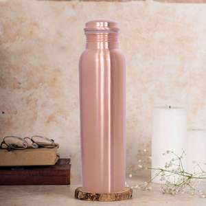 Bouteille d'eau en cuivre durable pour garder l'eau fraîche avec un design élégant, adaptée au travail, aux voyages, au fitness et à un usage domestique - Product Image 2