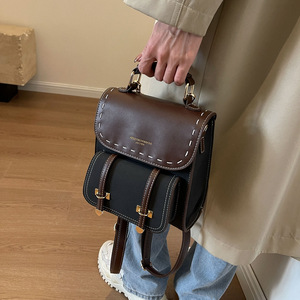 Vente en gros de sac d'étudiant de style rétro sac à dos de loisirs de poche version coréenne du cartable rétro pour filles dames - Product Image 1