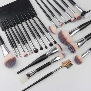 Profissional 24pcs Plastic Handle Maquiagem Escovas Pony Cabelo Preto Foundation B Rushes Custom Makeup Brush Set para Mulheres
