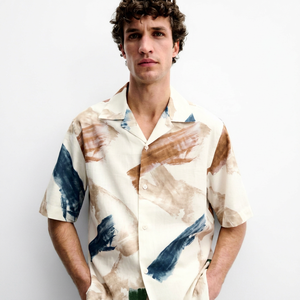 Chemise homme multicolore imprimée en rayonne à col cubain, respirante, coupe régulière, manches courtes, pour l'été, la plage et les tenues décontractées (ODM) - Product Image 1