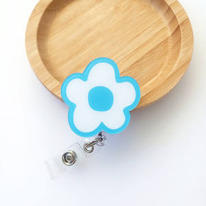 Nouvelles idées de produits 2024 accessoires porte-<span class=keywords><strong>badge</strong></span> <span class=keywords><strong>amazon</strong></span> pour médecins infirmières et étudiants cadeau bureau rouleaux de <span class=keywords><strong>badge</strong></span> rétractables - Product Image 3