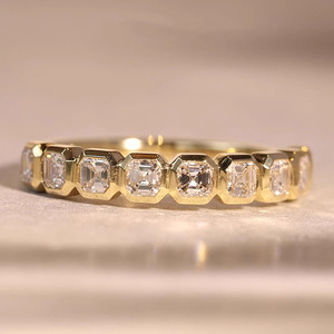 Anello Quadrato a Fascia Larga dal Design Semplice per Donne - Product Image 5
