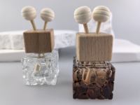 Diffuseur de parfum de voiture en verre carré de 10 ml, vide, avec bouchon en bois, à suspendre, pour aérateur de voiture