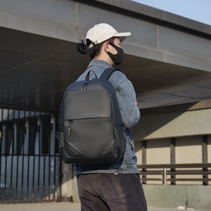 Sac à dos d'affaires haut de gamme pour hommes résistant aux taches et léger pour le voyage - Product Image 5