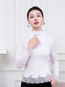 Nuevo Blusa de Encaje con Cuello Medio, Decoración Floral Hecha a Mano, Manga Larga, Corte Entallado, Diseño Estilizador para Mujer, en Existencia - Product Image 3