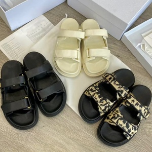 Sandalias de Lujo para Mujer, Estilo Veraniego, Plataforma de Cuero EVA, Zapatos Casuales Negros con Suela Plana, Sandalias Deportivas Casuales - Product Image 1