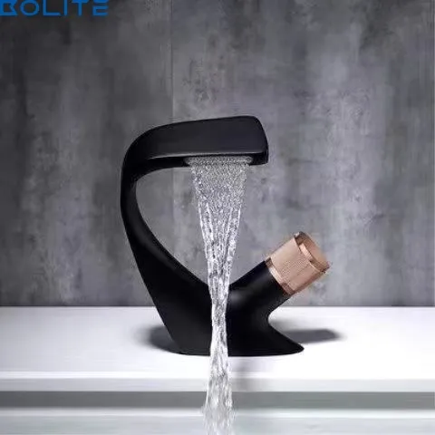 Bolite luxe en laiton mélangeur d'eau froide et chaude robinets d'évier de salle de bain cascade bassin robinet voiles robinet