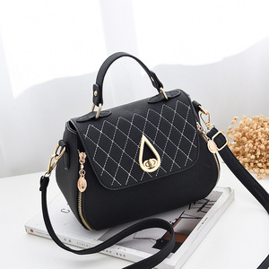 New Luxury <b>Small</b> Size Women's <b>Handbags</b> PU Leather Fashion Quilted Leather Bags Lady Style Wholesale <b>Handbags</b> - Product Image 1