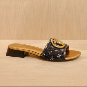 <span class=keywords><strong>Scarpe</strong></span> Basse da Donna Glamour ed Eleganti, Morbide e Confortevoli, Decorate con Diamanti Luminosi, Produzione all'Ingrosso su Misura dalla Fabbrica Peninsula - Product Image 2