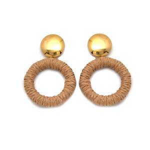 ต่างหูแฟชั่นทรงหยดน้ำ ชุบทอง สแตนเลสสตีล ทนทาน ดีไซน์วงกลม - Product Image 1