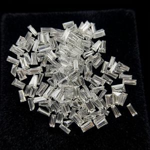 เพชรเม็ดเดี่ยวทรงเหลี่ยมมรกต CVD Lab-Grown จาก IKYRAA JEWELS สีขาว D เลเซอร์เจาะรู ขนาดเล็ก ขัดเงา - Product Image 2